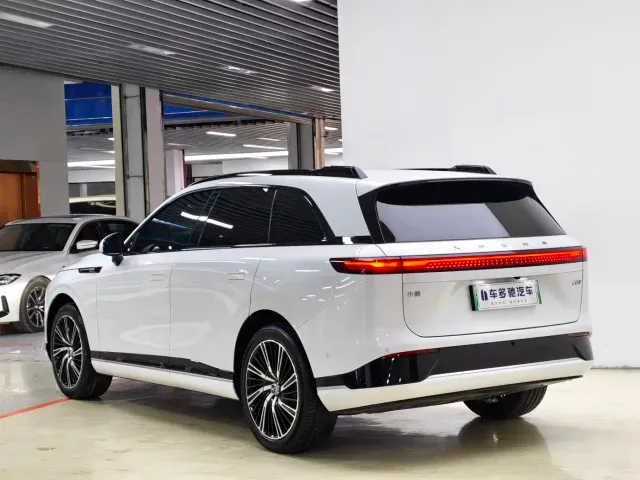 Xpeng G9 — Фото автомобиля 13