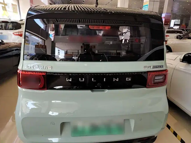 Wuling Hongguang Mini EV — Фото автомобиля 5