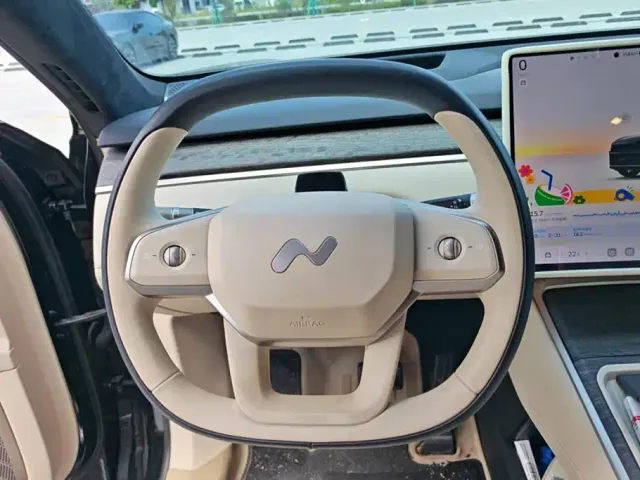 Onvo L90 — Фото автомобиля 15