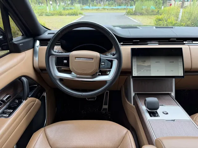 Land Rover Range Rover — Фото автомобиля 11