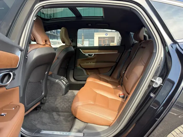 Volvo S90 — Фото автомобиля 5