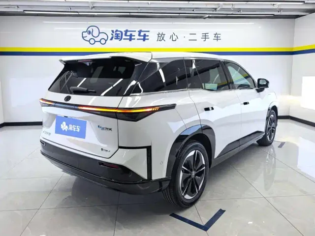 Toyota BoZhi 3X — Фото автомобиля 3