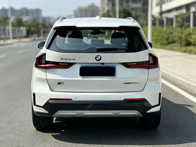 BMW X1 — Фото автомобиля 14
