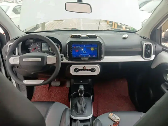Roewe Clever — Фото автомобиля 9
