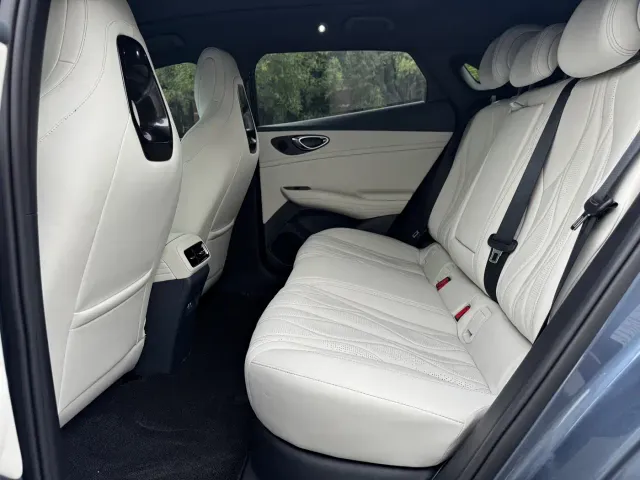 BYD Seal 06 GT — Фото автомобиля 5