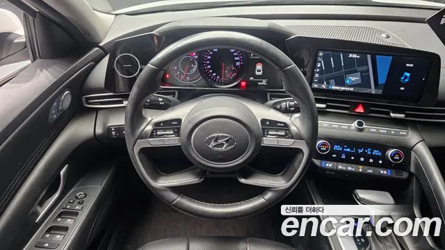 Hyundai AVANTE Avante (CN7) — Фото автомобиля 12