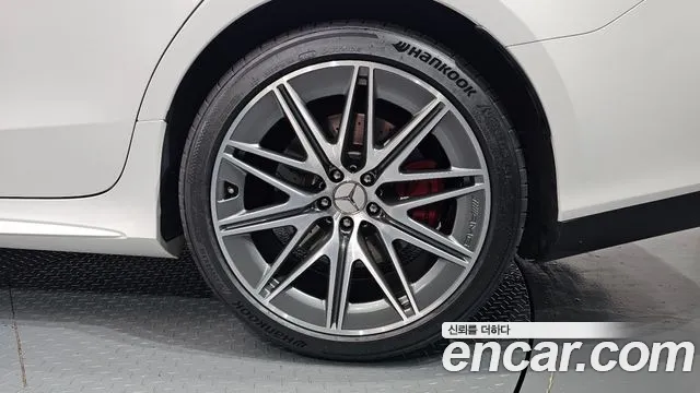 Mercedes-Benz AMG GT 4 двери 43 4MATIC+ — Фото автомобиля 21