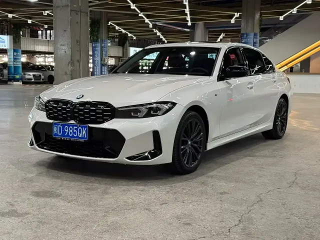 Фотография автомобиля — BMW 3 Series
