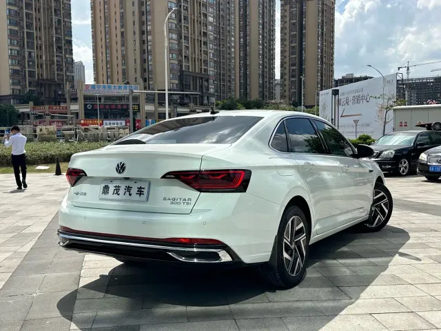 Volkswagen Sagitar — Фото автомобиля 7
