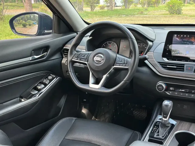 Nissan Teana — Фото автомобиля 23