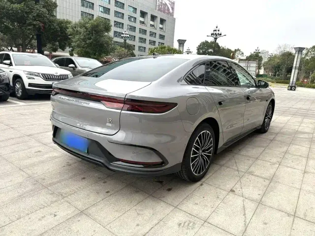 BYD Han — Фото автомобиля 6