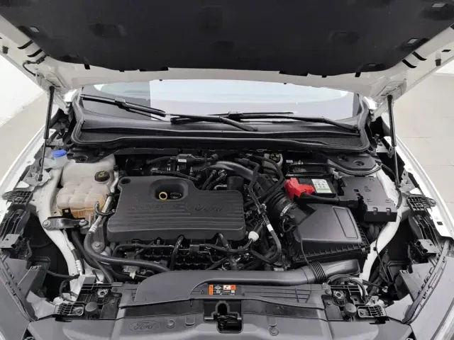 Ford Mondeo — Фото автомобиля 6