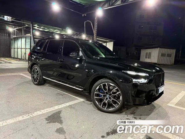 Фотография автомобиля — BMW X7 G07