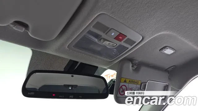 Hyundai Venue — Фото автомобиля 18