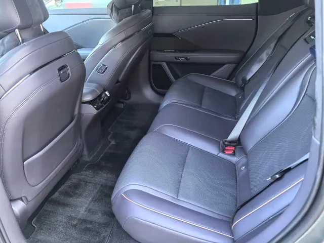 Toyota BoZhi 7 — Фото автомобиля 5