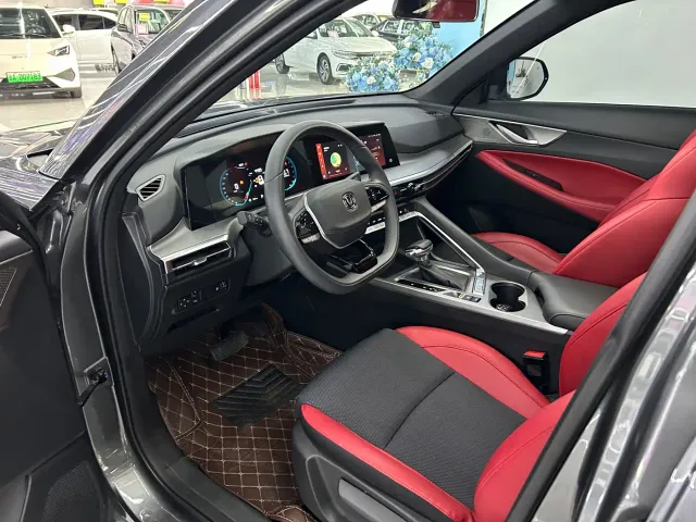 Changan CS35 Plus — Фото автомобиля 4