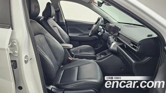 Hyundai Kona SX2 — Фото автомобиля 11