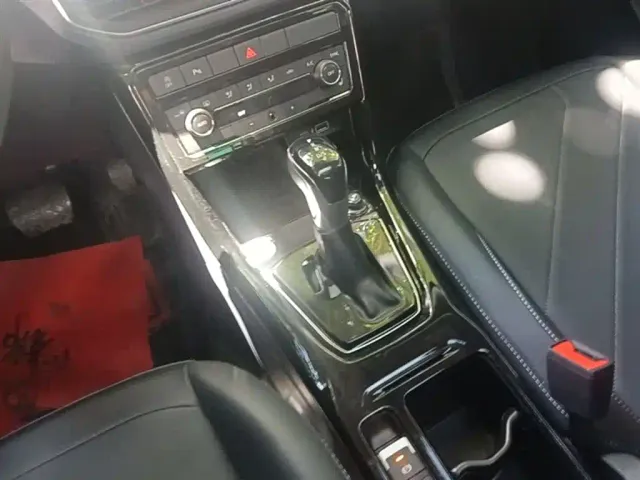 Volkswagen Tharu — Фото автомобиля 13
