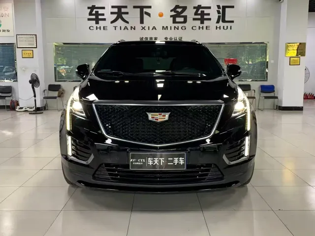 Cadillac XT5 — Фото автомобиля 2