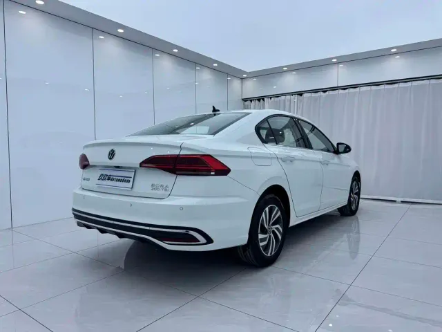 Volkswagen Bora — Фото автомобиля 4