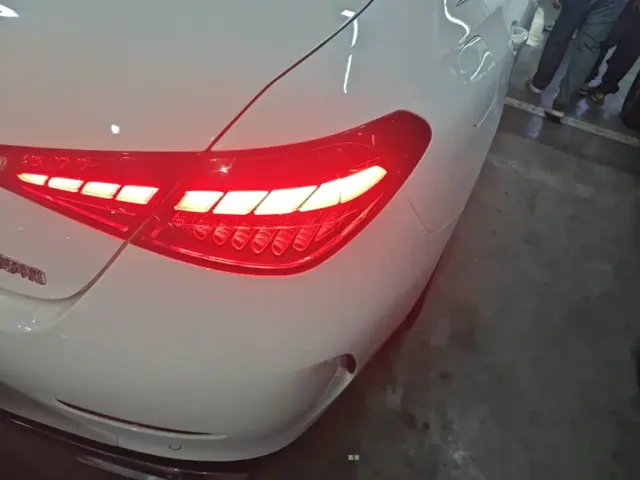 Mercedes-Benz C-Class — Фото автомобиля 7