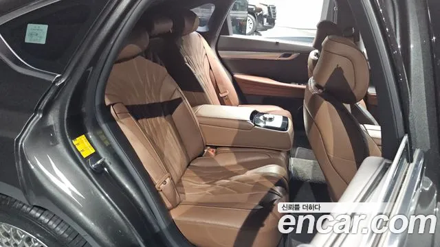 Genesis G80 Бензин 2.5 турбо AWD — Фото автомобиля 9