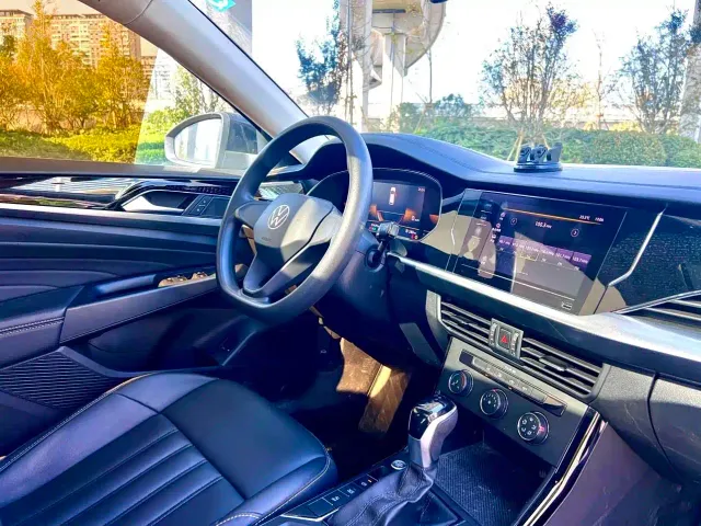 Volkswagen Passat — Фото автомобиля 9