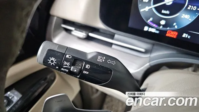 Kia Canival Carnival 4 поколение Дизель 9 мест Signature — Фото автомобиля 25