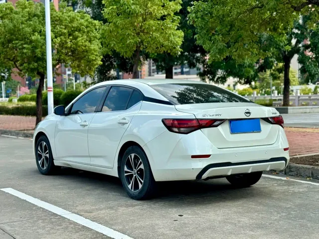 Nissan Sylphy — Фото автомобиля 3