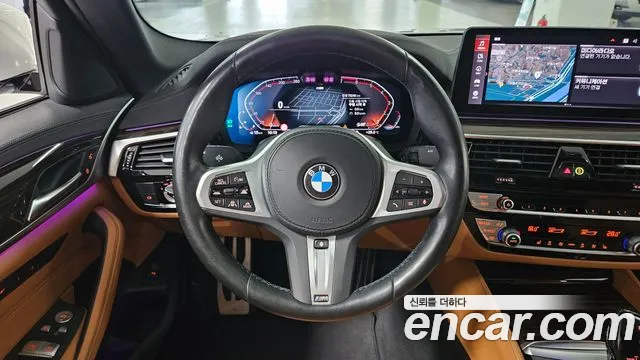 BMW 5-Series — Фото автомобиля 11