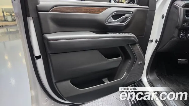 ChevroletGMDaewoo Tahoe Tahoe 6.2 Dark Knight 4WD — Фото автомобиля 21