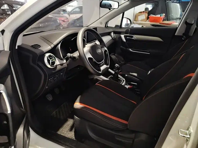 BAIC Changhe A6 — Фото автомобиля 14