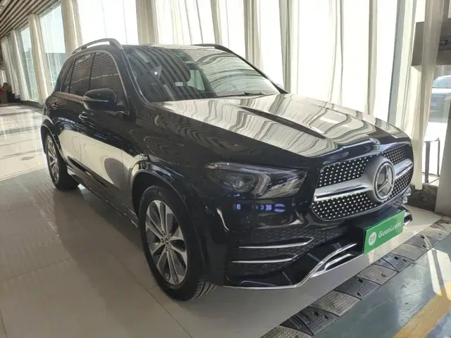 Mercedes-Benz GLE-Class — Фото автомобиля 3