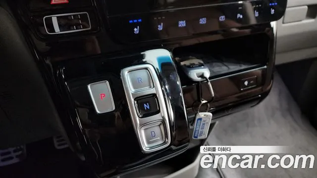 Hyundai Staria Staria — Фото автомобиля 9