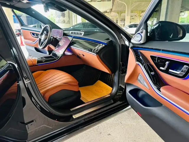 Mercedes-Benz S-Class — Фото автомобиля 16
