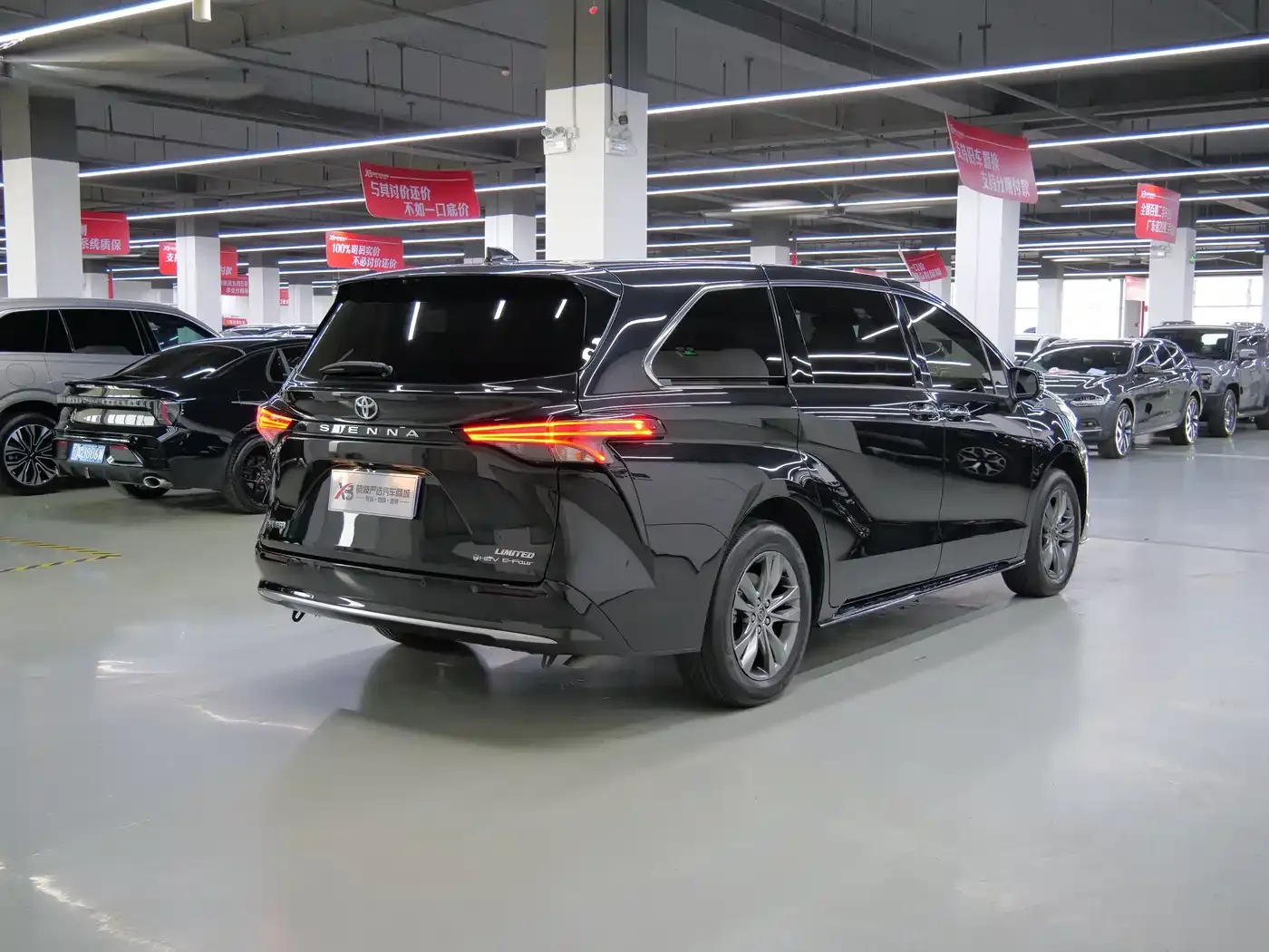 Toyota Toyota Sienna 2026 2.5L Hybrid AWD Exclusive Edition — Фото автомобиля 7