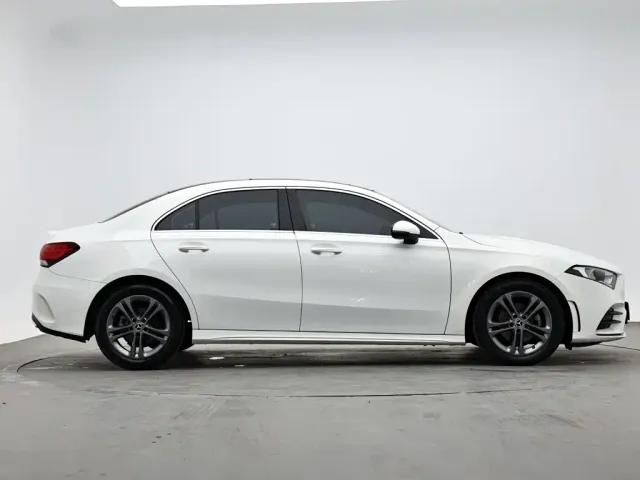 Mercedes-Benz A-Class — Фото автомобиля 5