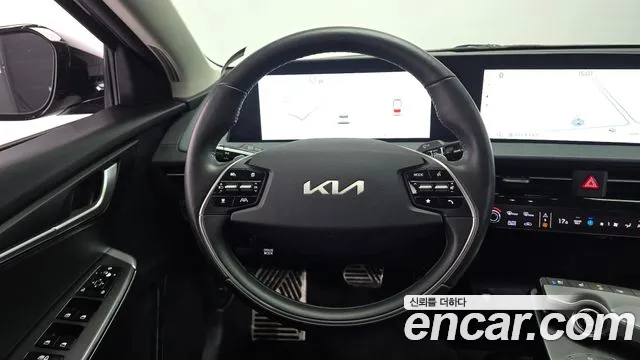 Kia EV6 — Фото автомобиля 12
