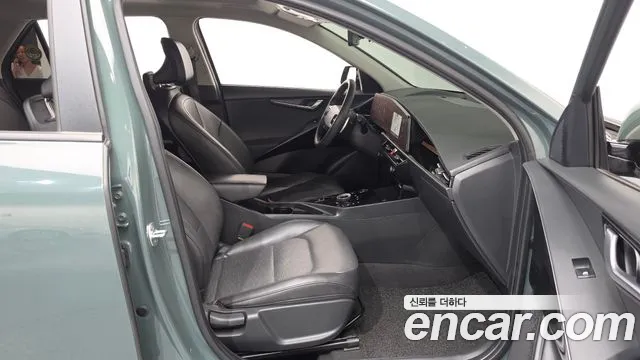Kia Niro The All New Niro — Фото автомобиля 16