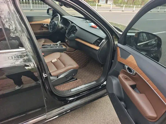 Volvo Volvo XC90 2024 B6 Elegance Luxury 7-Seater — Фото автомобиля 19