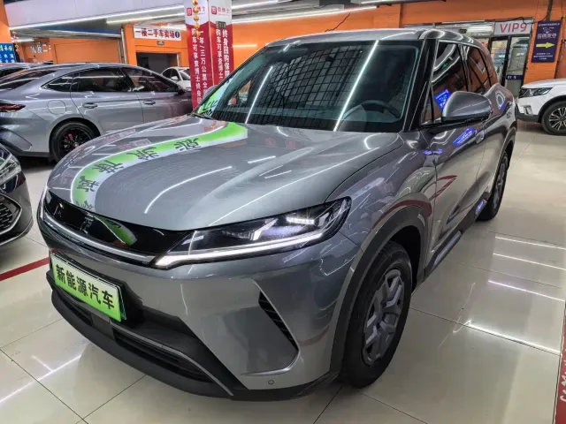Фотография автомобиля — BYD Yuan UP