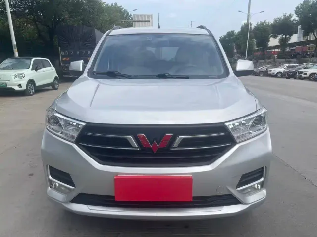 Wuling Hongguang — Фото автомобиля 2