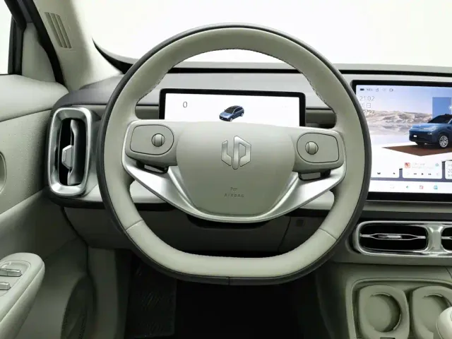 Leapmotor B10 — Фото автомобиля 11