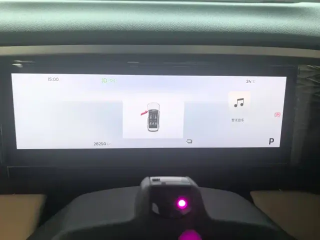 Geely Galaxy L7 — Фото автомобиля 14