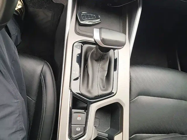 Geely Emgrand — Фото автомобиля 9