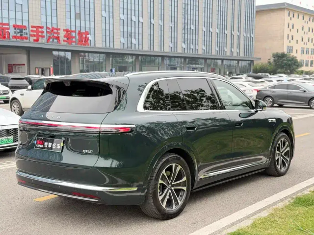 Aito M7 — Фото автомобиля 9