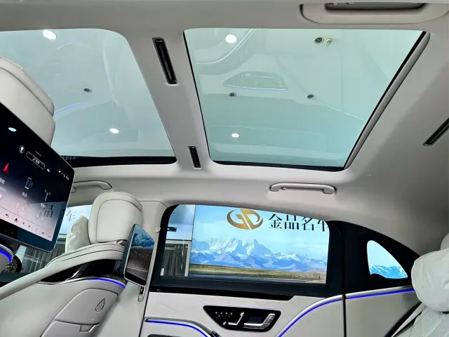 Mercedes-Benz Maybach S-Class — Фото автомобиля 12