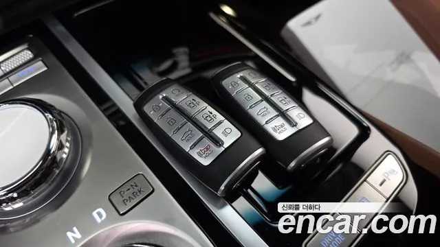 Genesis G80 Бензин 2.5 турбо AWD — Фото автомобиля 16