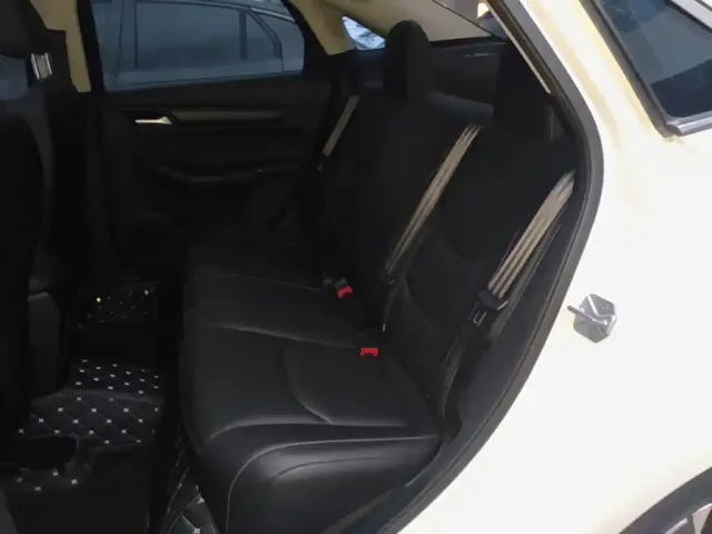 Ford Escort — Фото автомобиля 16