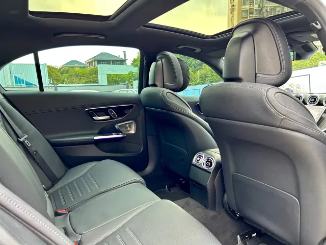 Mercedes-Benz C-Class — Фото автомобиля 13